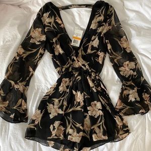 DRY GOODS FLORAL CHIFFON ROMPER LONGSLEEVE, SMALL #NWT